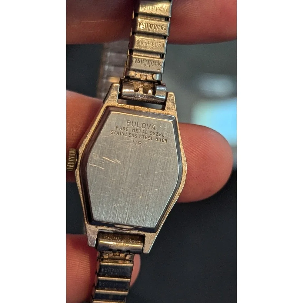 Bulova Women's Silver Tone Stainless Steel Base Metal‎ Bezel Quartz Watch